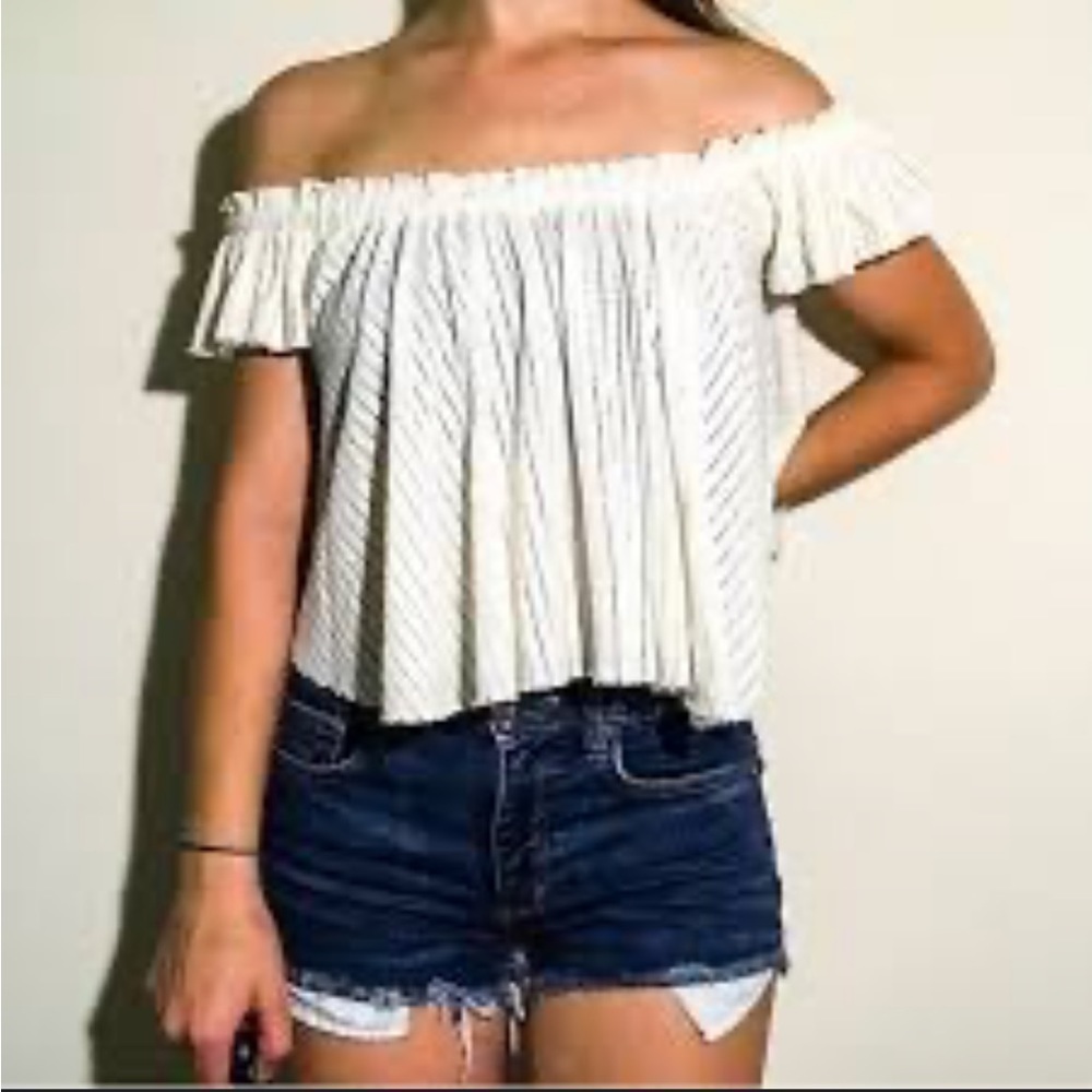 FP Beach Cropped Blouse Off Shoulder elastic short sleeve Top size small - Picture 2 of 6